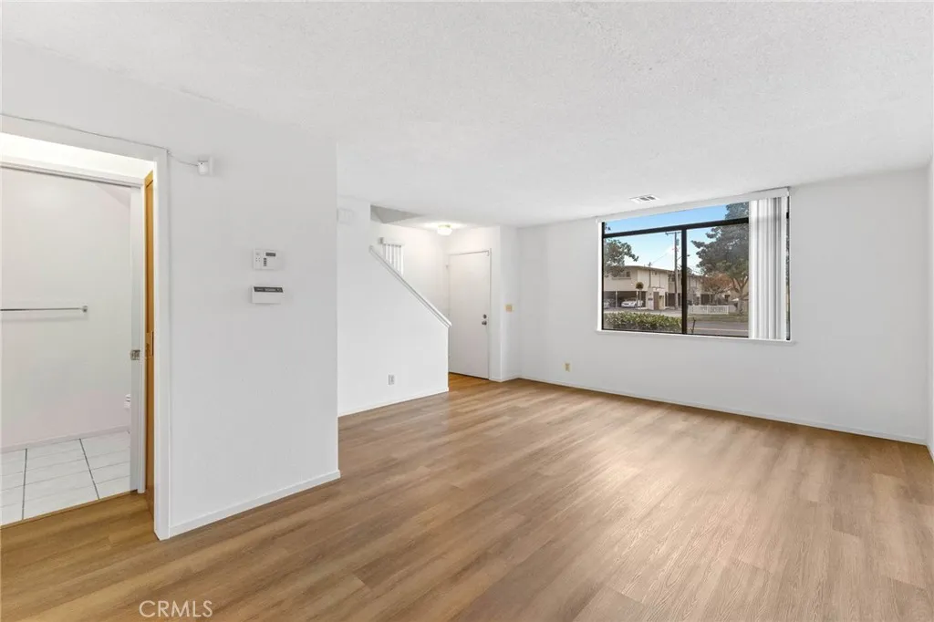 3913 Candlewood Street, Lakewood, California 90712 home-pic-13