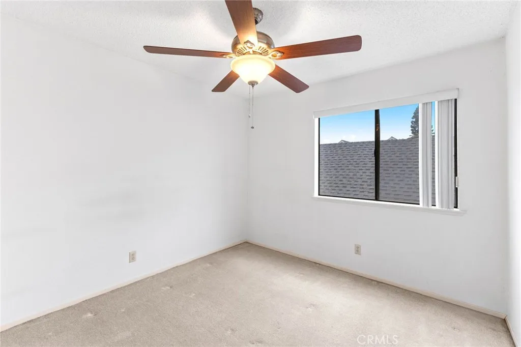 3913 Candlewood Street, Lakewood, California 90712 home-pic-36