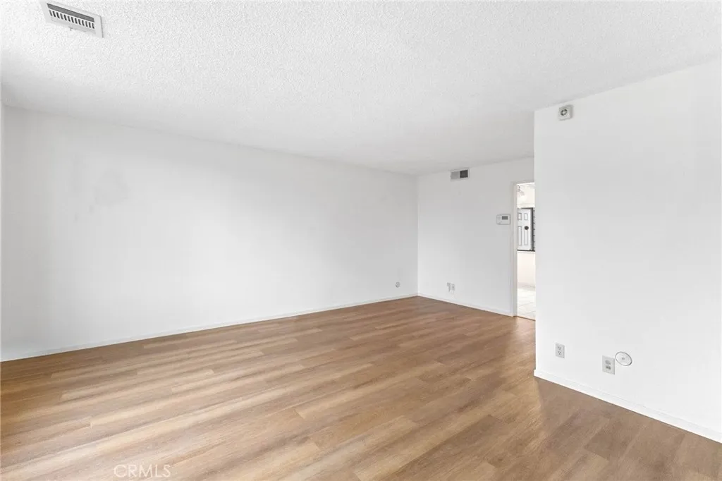 3913 Candlewood Street, Lakewood, California 90712 home-pic-10