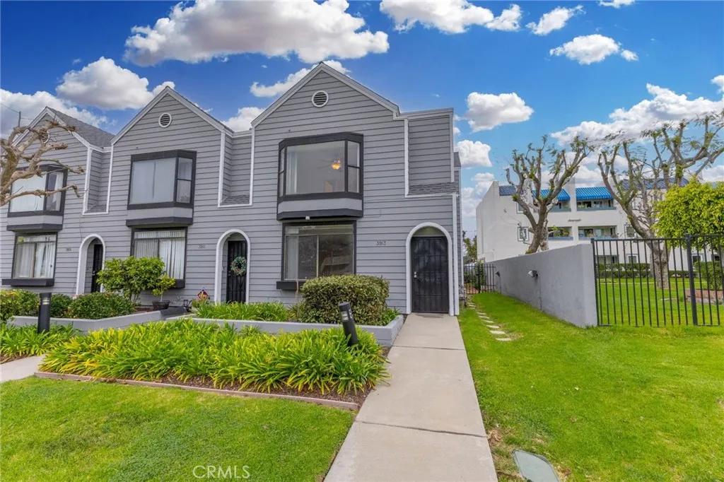 3913 Candlewood Street, Lakewood, California 90712 home-pic-8