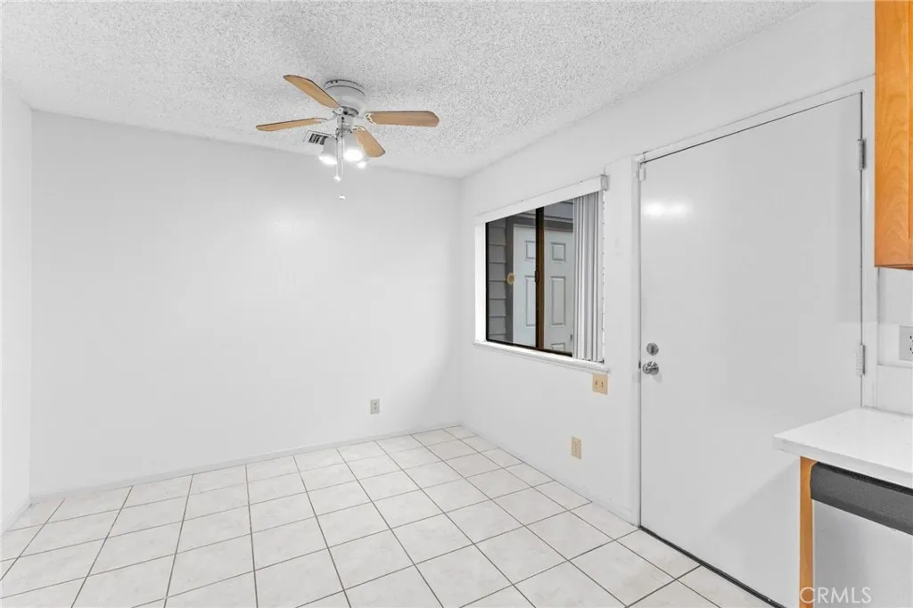 3913 Candlewood Street, Lakewood, California 90712 home-pic-20