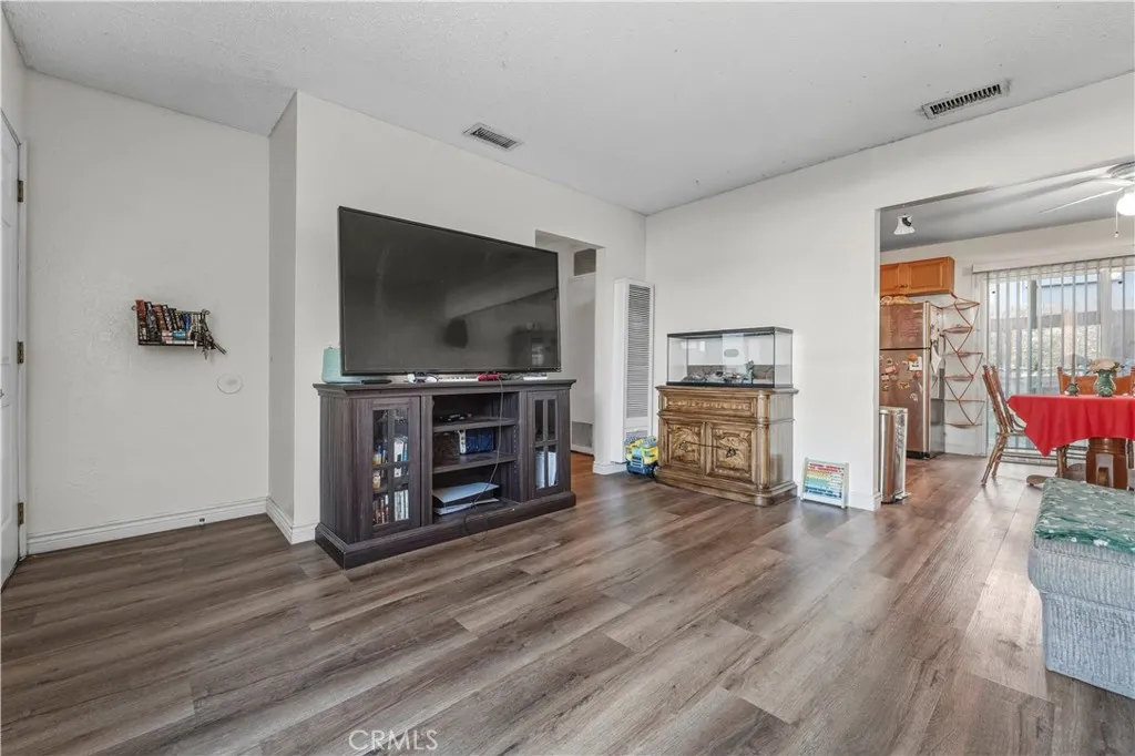 1820 Calico, Barstow, California 92311 home-pic-3