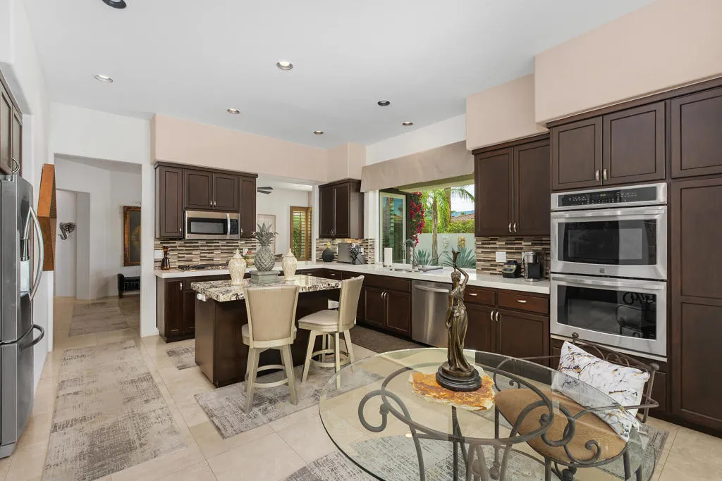 3 Adria Circle, Palm Desert, California 92211 home-pic-12