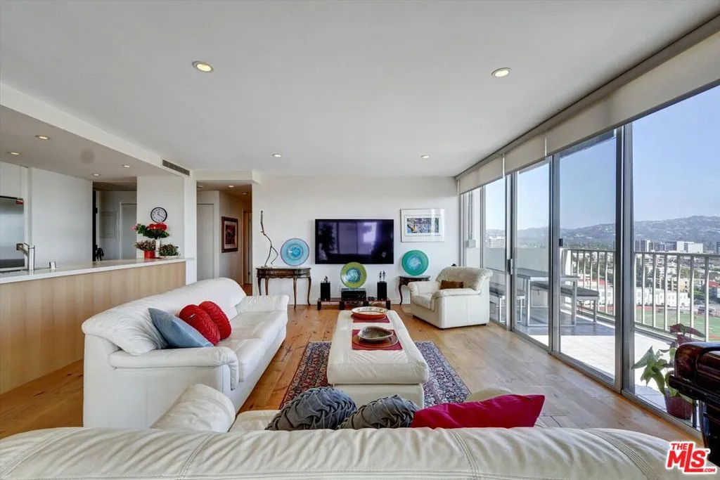 2160 Century Park East 1406, Los Angeles, California 90067 home-pic-28