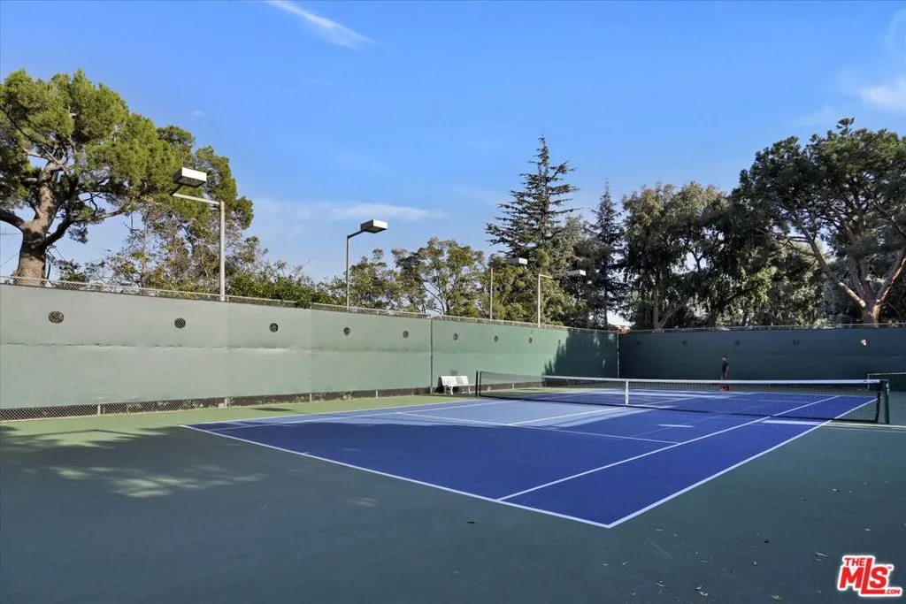 2160 Century Park East 1406, Los Angeles, California 90067 home-pic-17