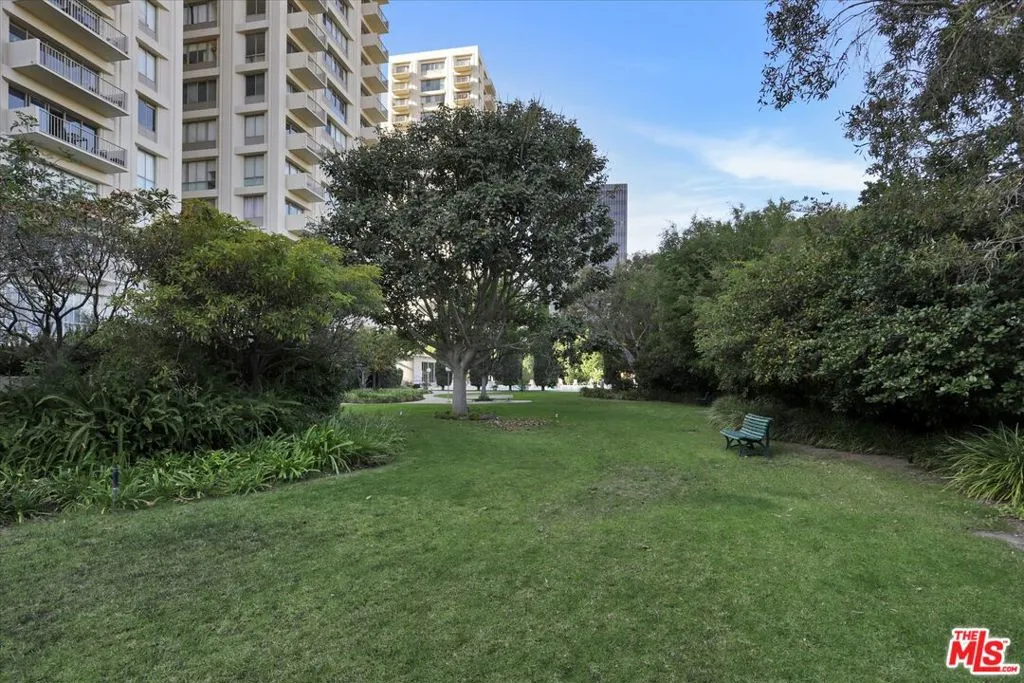 2160 Century Park East 1406, Los Angeles, California 90067 home-pic-16
