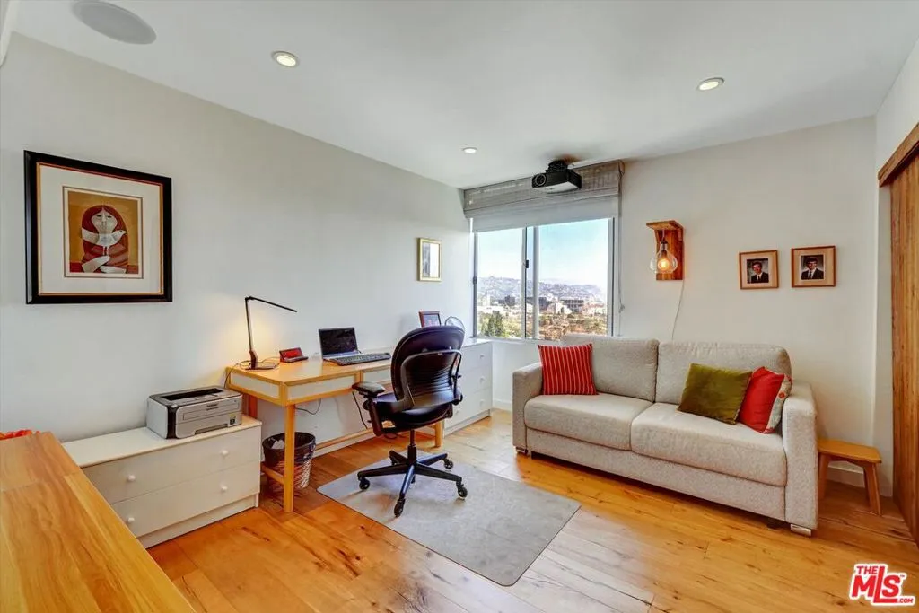 2160 Century Park East 1406, Los Angeles, California 90067 home-pic-43