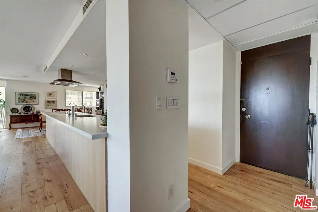2160 Century Park East 1406, Los Angeles, California 90067 home-pic-26