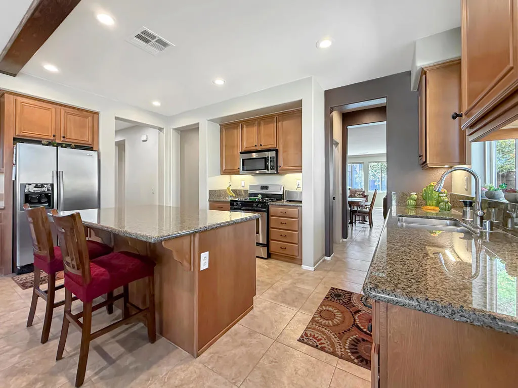 79970 Camden Drive, Indio, California 92203 home-pic-9