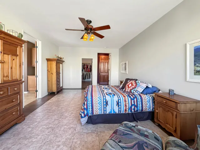 BEF2C0E6-919A-47F2-BD70-DF76035A3EFD