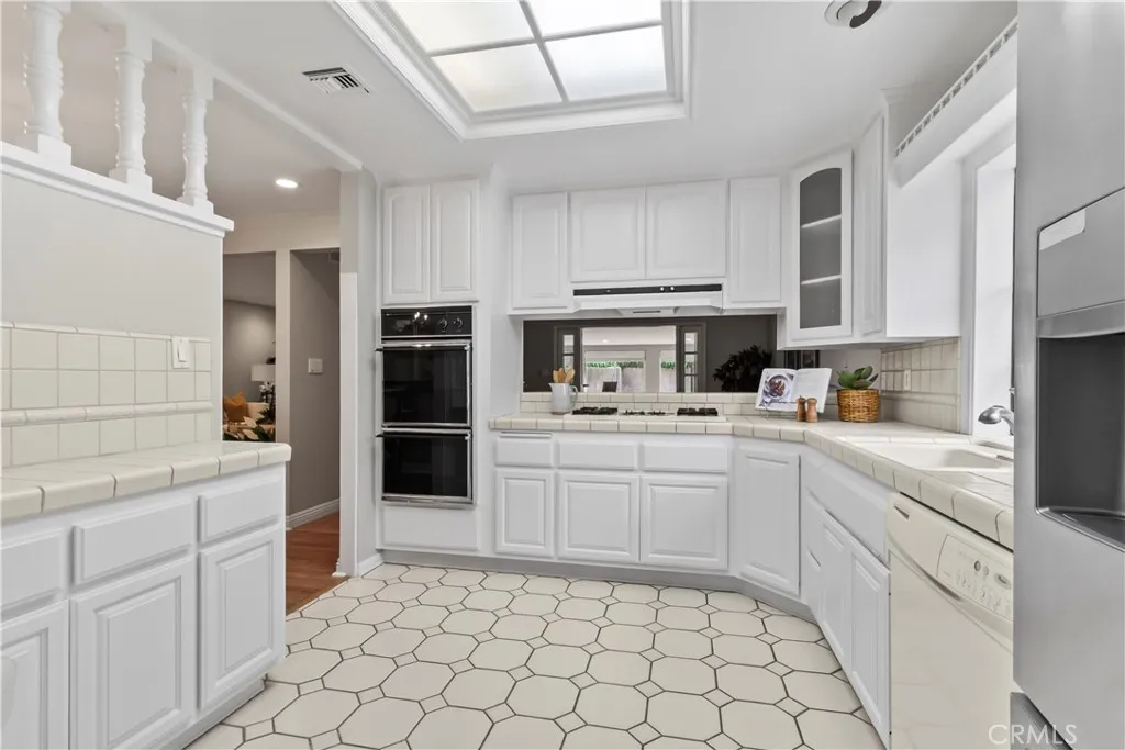 1940 Atlantida Drive, Hacienda Heights, California 91745 home-pic-8