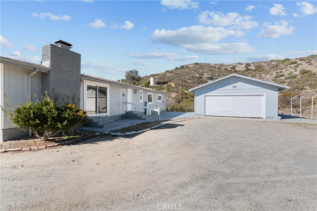 35335 Peralta Drive, Warner Springs, California 92086 home-pic-2