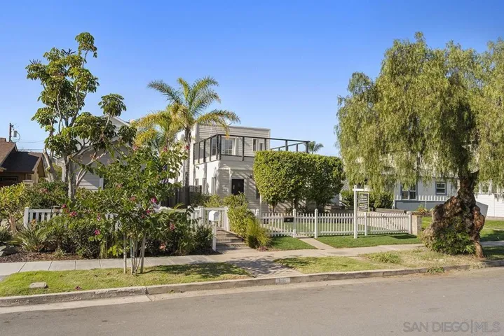 812 H Ave, Coronado, California 92118