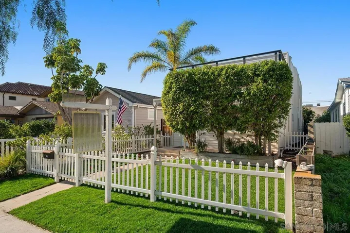 812 H Ave, Coronado, California 92118