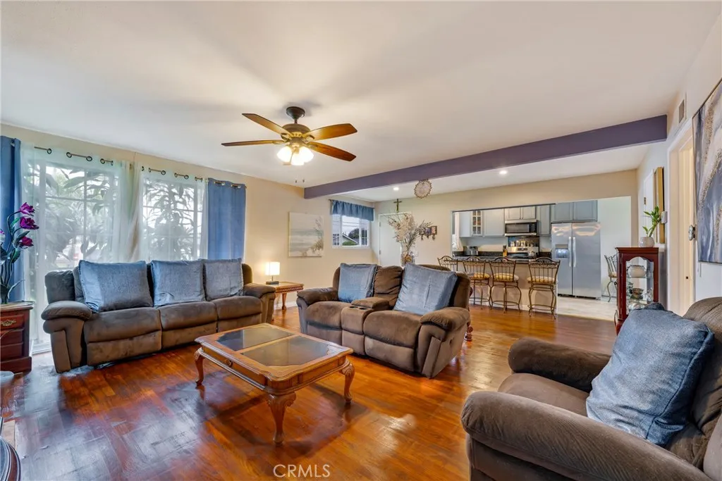 2136 W Clover, Anaheim, California 92801 home-pic-5