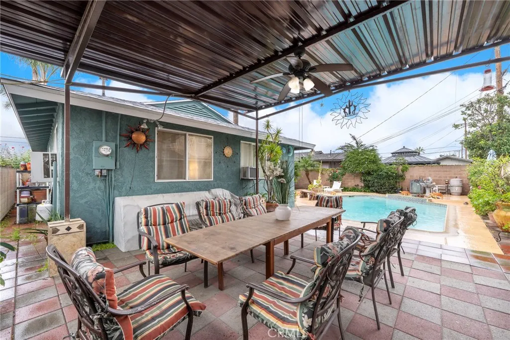 2136 W Clover, Anaheim, California 92801 home-pic-14