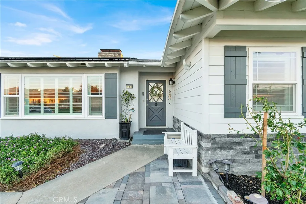 133 E Van Koevering, Rialto, California 92376 home-pic-1