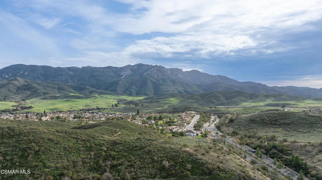4501 Camino De Las Estrellas, Newbury Park, California 91320 home-pic-37