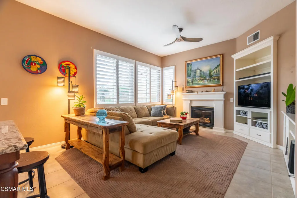 4501 Camino De Las Estrellas, Newbury Park, California 91320 home-pic-7