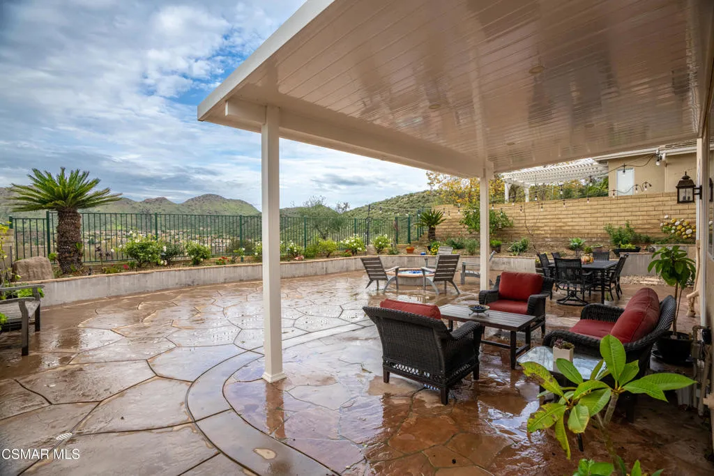 4501 Camino De Las Estrellas, Newbury Park, California 91320 home-pic-26