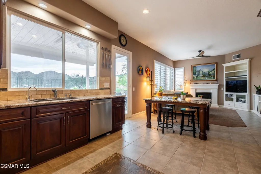 4501 Camino De Las Estrellas, Newbury Park, California 91320 home-pic-10
