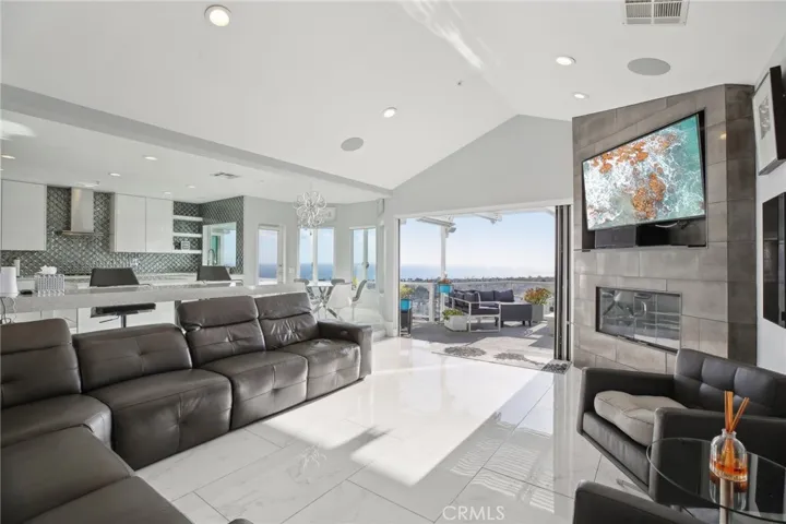 Great Room/Den