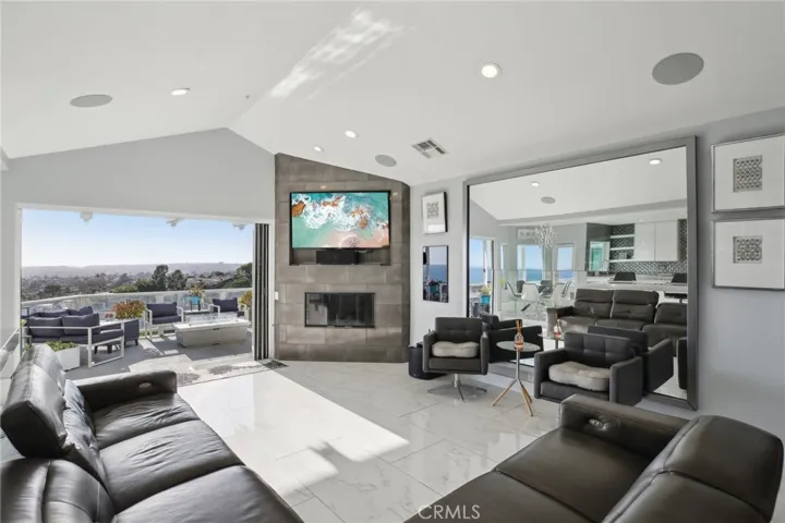 Great Room/Den