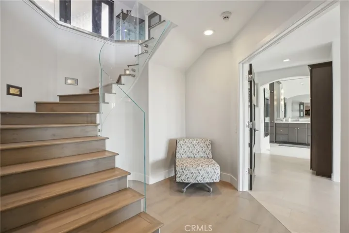 Staircase To Foyer