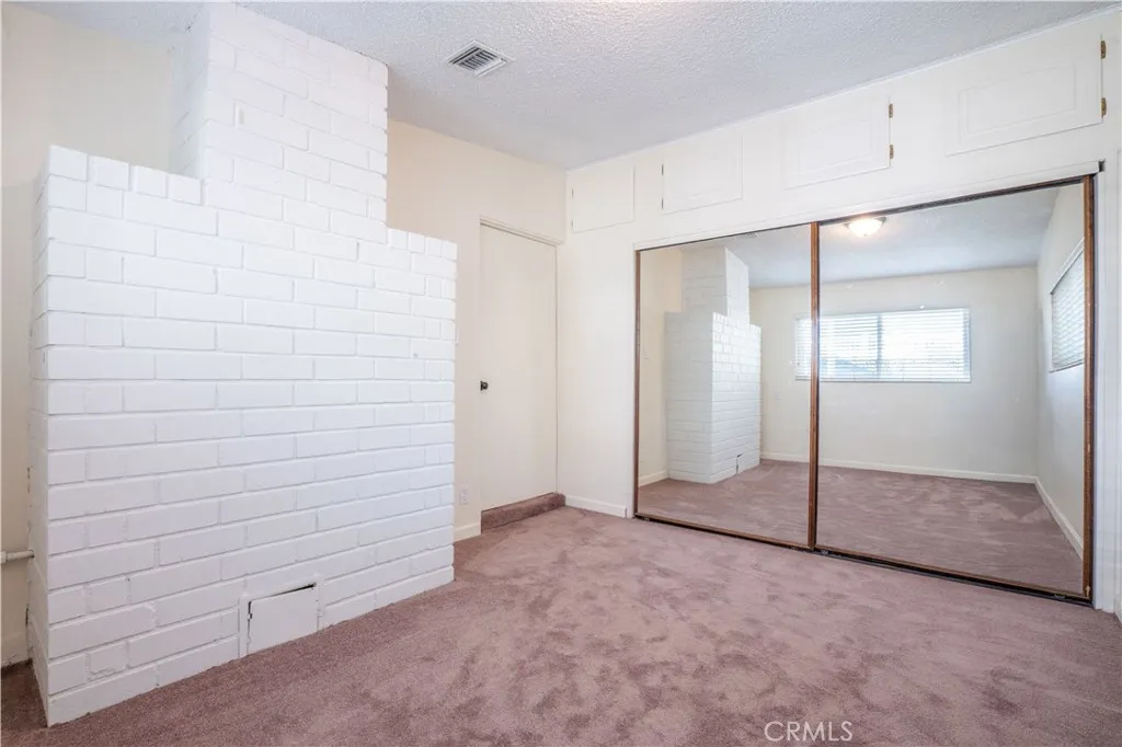 11018 Woodley, Granada Hills, California 91344 home-pic-17