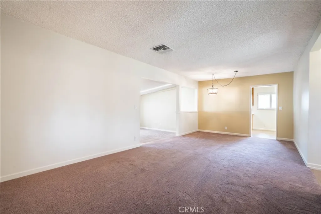 11018 Woodley, Granada Hills, California 91344 home-pic-6