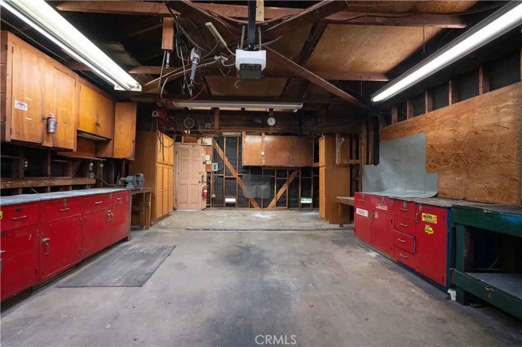11018 Woodley, Granada Hills, California 91344 home-pic-36