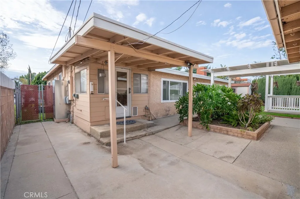 11018 Woodley, Granada Hills, California 91344 home-pic-26