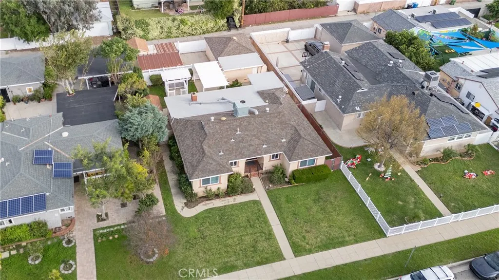 11018 Woodley, Granada Hills, California 91344 home-pic-40