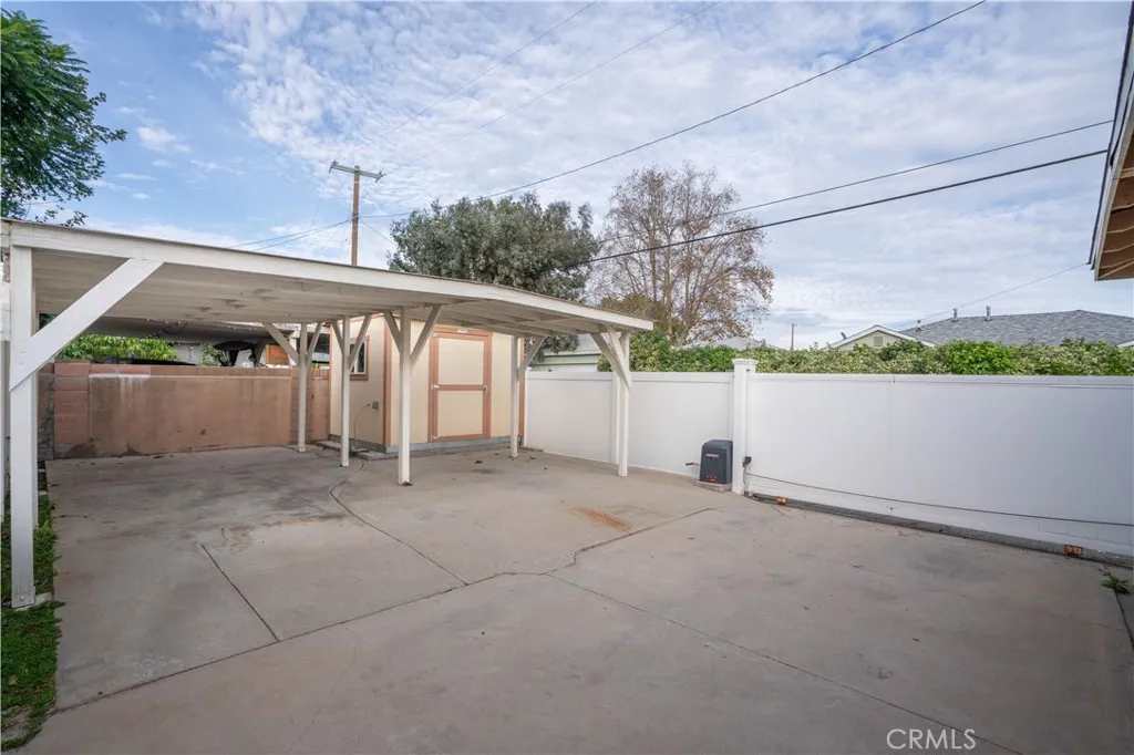 11018 Woodley, Granada Hills, California 91344 home-pic-27