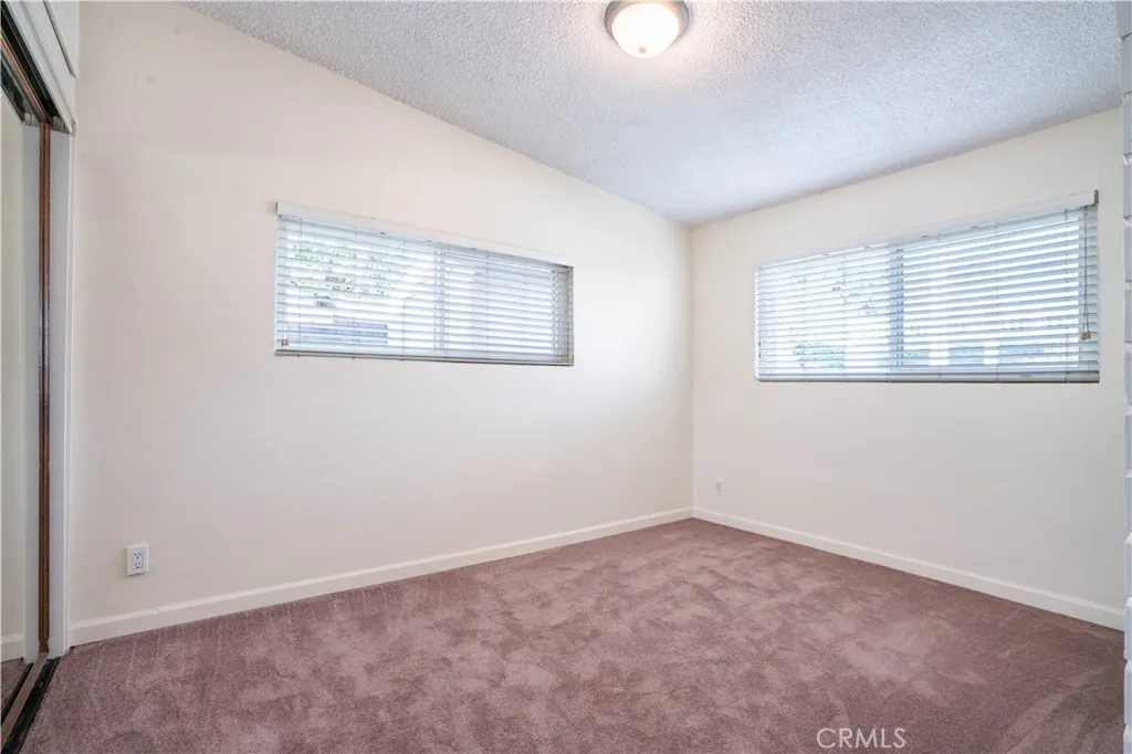 11018 Woodley, Granada Hills, California 91344 home-pic-16