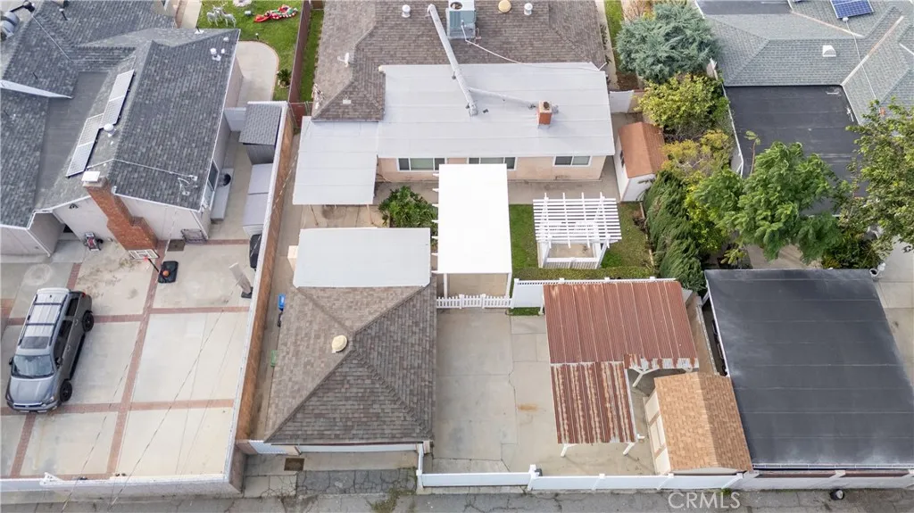 11018 Woodley, Granada Hills, California 91344 home-pic-38