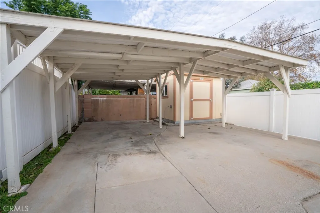 11018 Woodley, Granada Hills, California 91344 home-pic-29