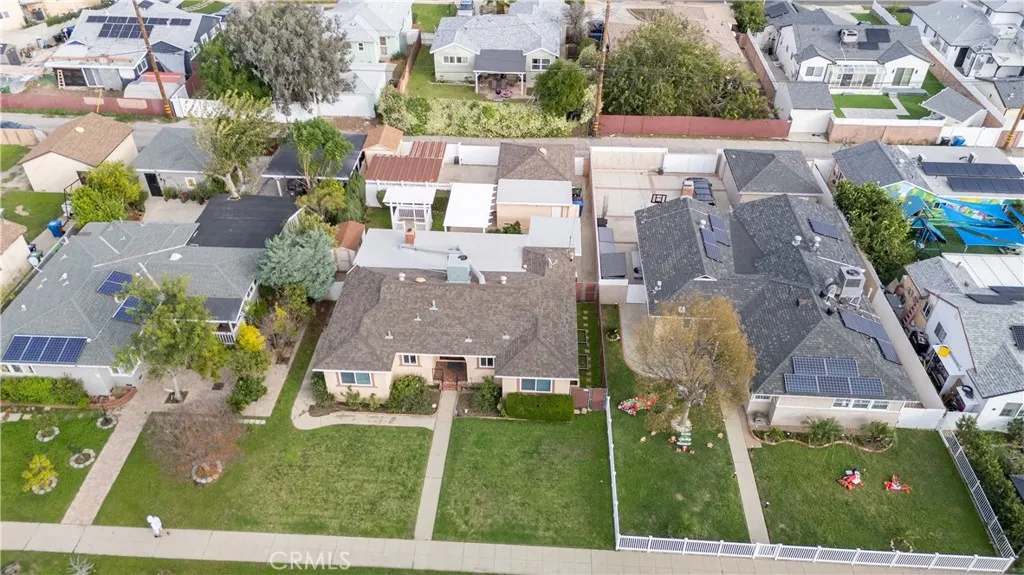 11018 Woodley, Granada Hills, California 91344 home-pic-41