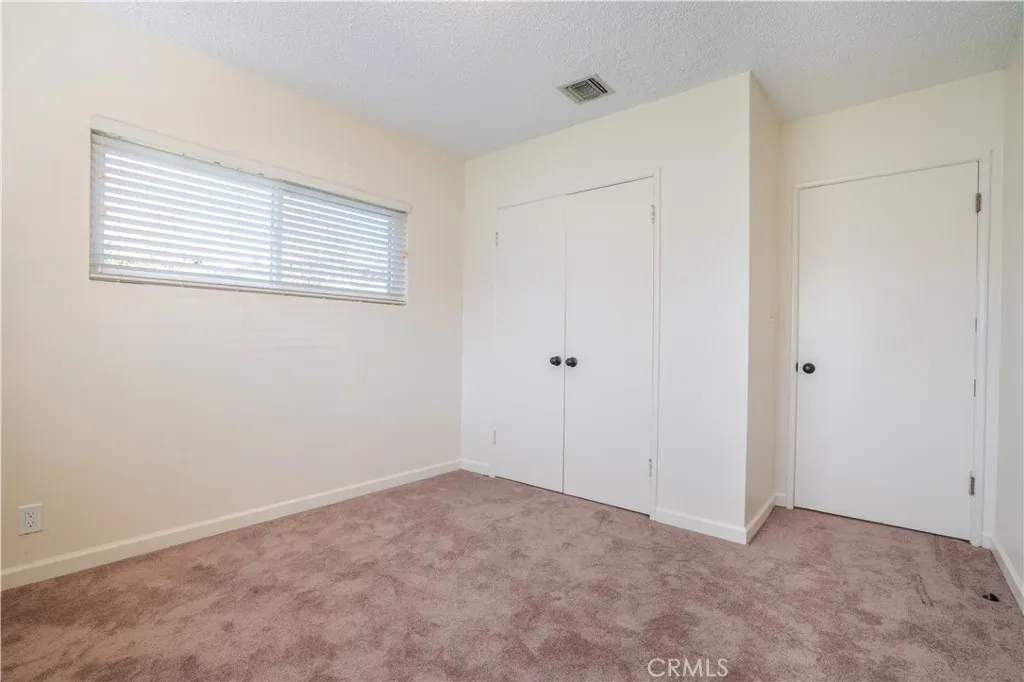 11018 Woodley, Granada Hills, California 91344 home-pic-19