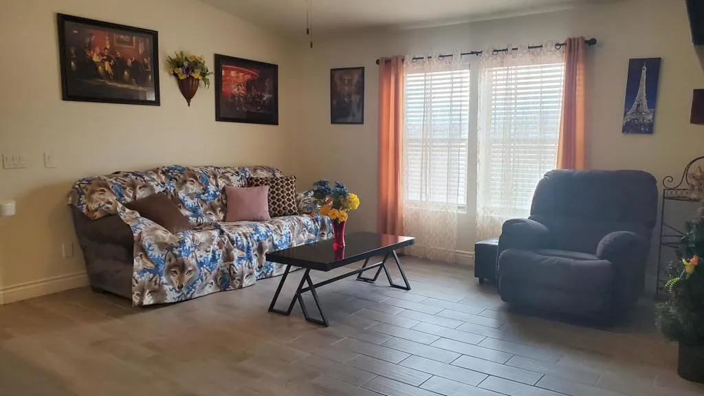 1987 Sunset Avenue, Thermal, California 92274 home-pic-5
