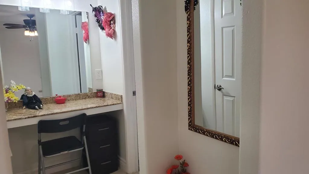 1987 Sunset Avenue, Thermal, California 92274 home-pic-13