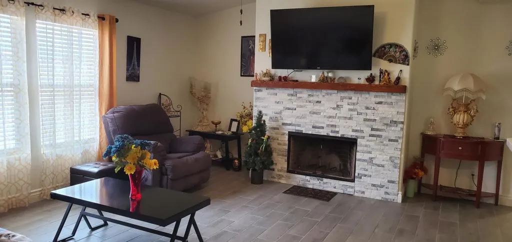 1987 Sunset Avenue, Thermal, California 92274 home-pic-3