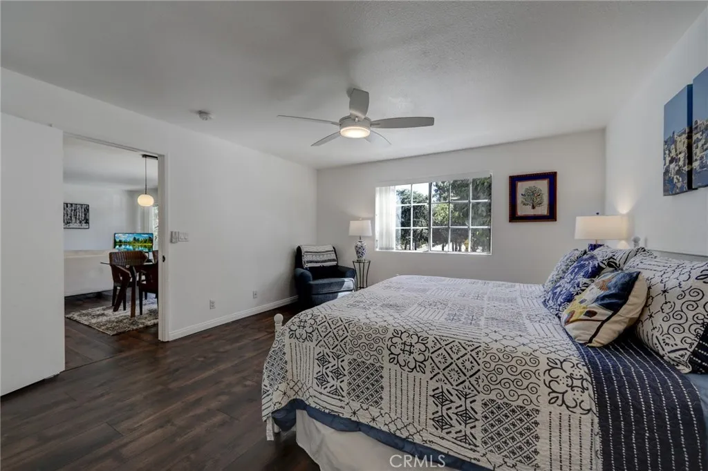 4249 Longridge Avenue, Studio City, California 91604 home-pic-14