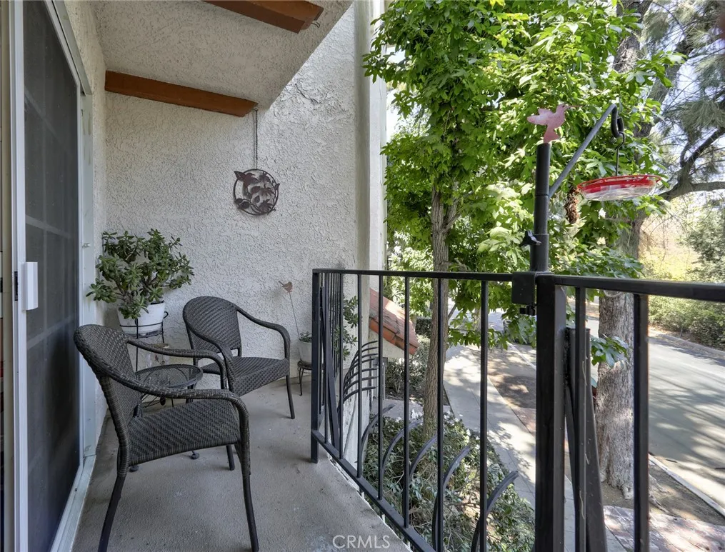 4249 Longridge Avenue, Studio City, California 91604 home-pic-8