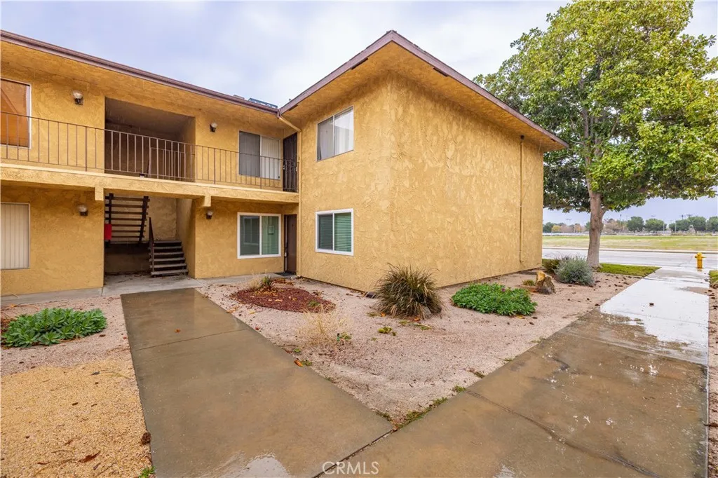 42935 15th Street W 9, Lancaster, California 93534 home-pic-1