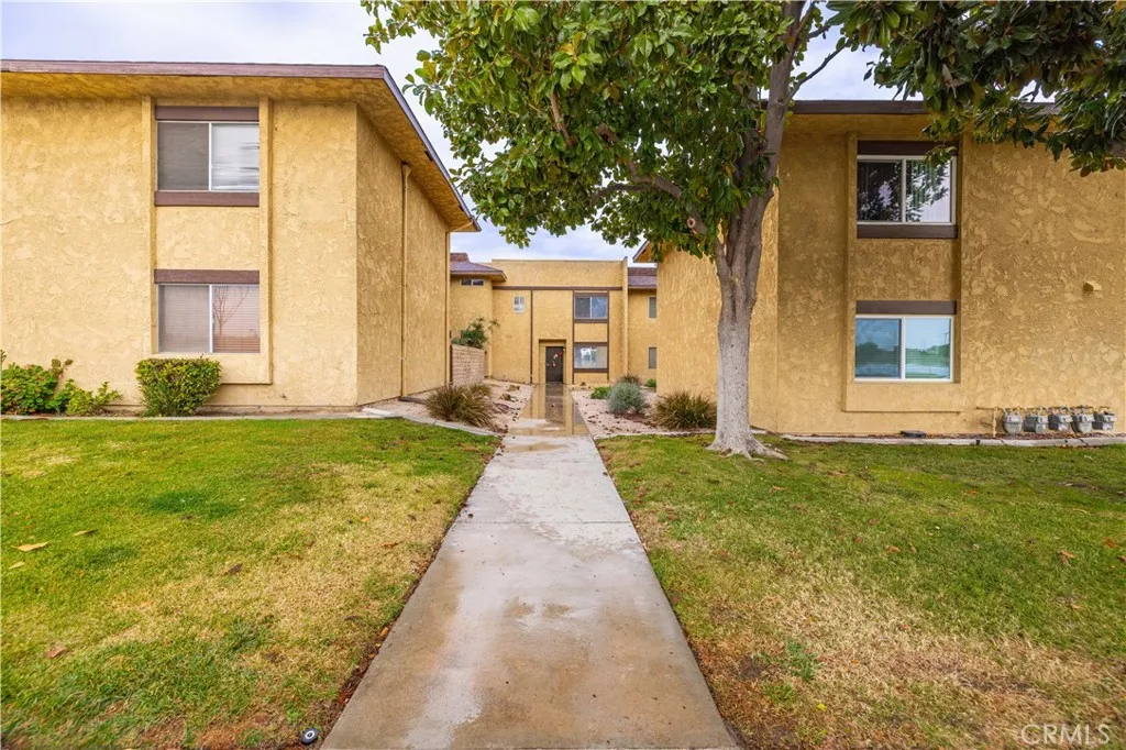42935 15th Street W 9, Lancaster, California 93534 home-pic-17