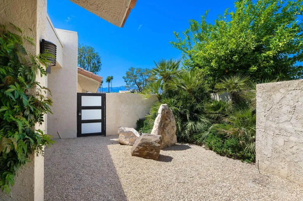 26 Stanford Drive, Rancho Mirage, California 92270 home-pic-31
