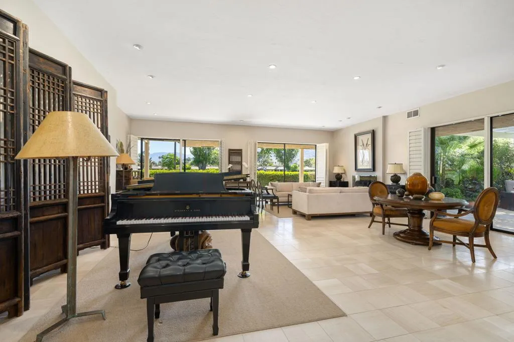 26 Stanford Drive, Rancho Mirage, California 92270 home-pic-2