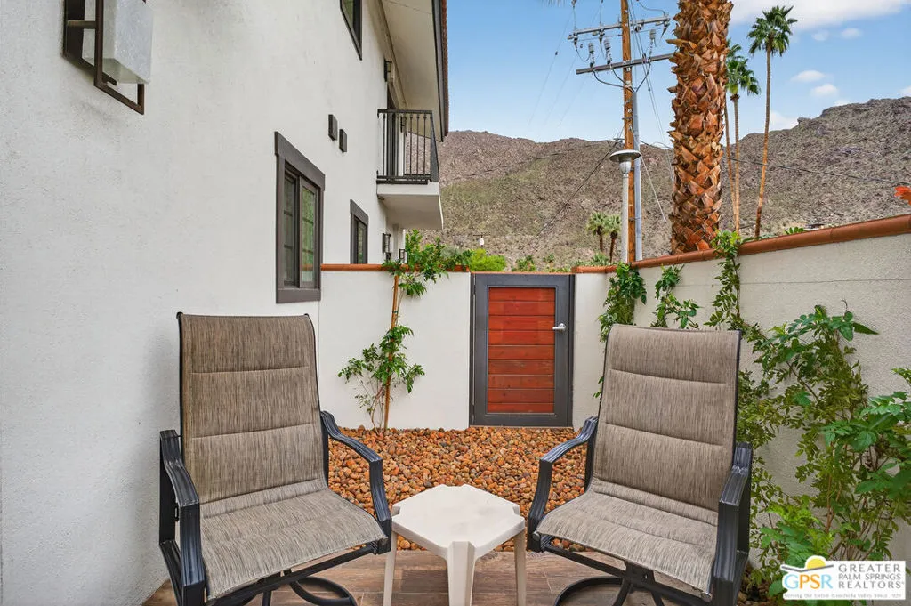 305 W Arenas Road 3a, Palm Springs, California 92262 home-pic-27