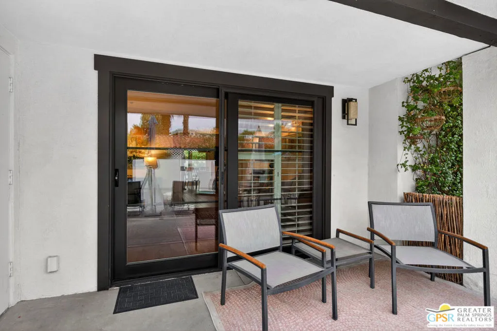 305 W Arenas Road 3a, Palm Springs, California 92262 home-pic-9
